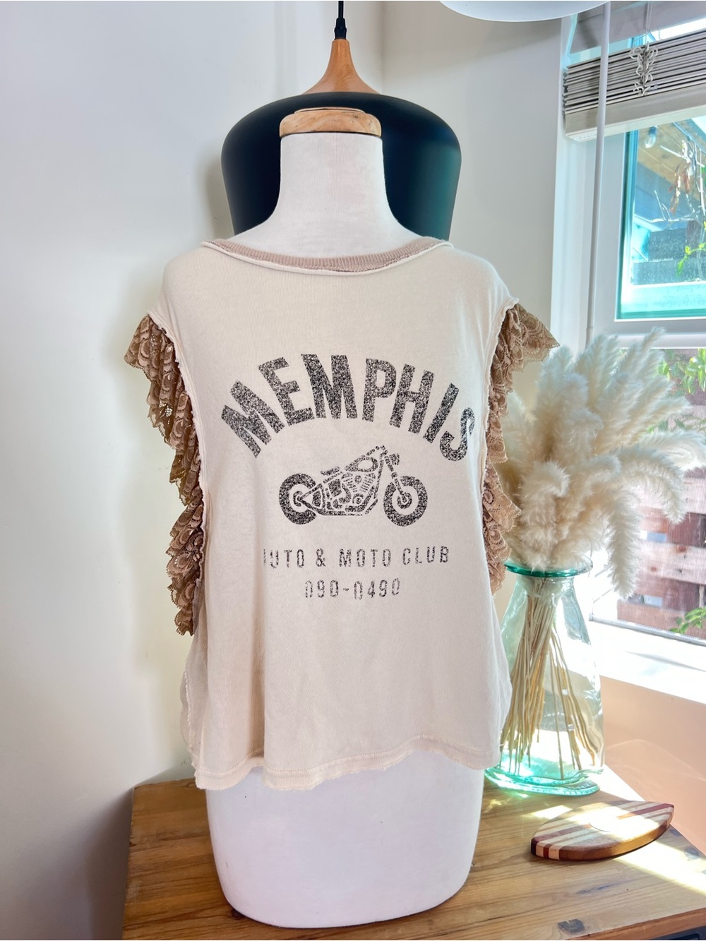 We The Free Memphis Graphic Tee Lace Sleeve Top Cream Boho Size S - Picture 3 of 8